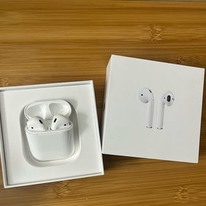 New Apple AirPods with Charging Case